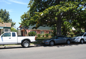 830-832 C Ave Apartments