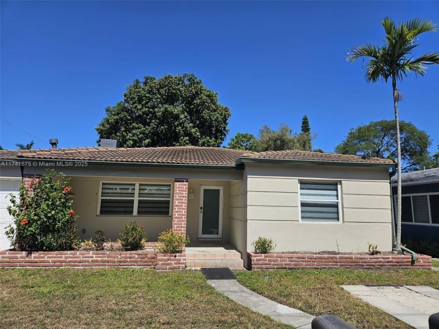1003 N 17th Ave in Hollywood, FL - Building Photo