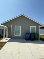 5931 Remember Way in Von Ormy, TX - Building Photo
