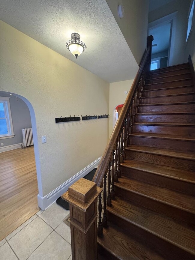 408 W Douglass Ave in Houghton, MI - Building Photo - Building Photo