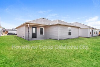 2016 Taylor St in Chickasha, OK - Building Photo - Building Photo
