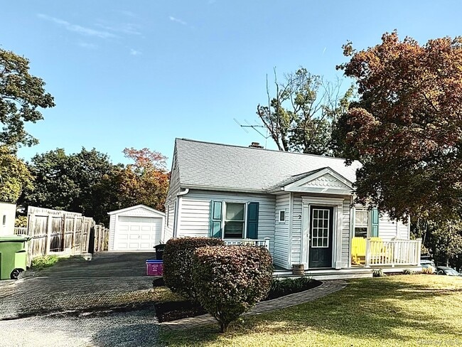 property at 2 Wayne St