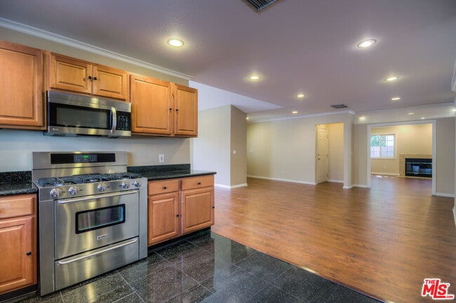 property at 5415 Fallbrook Ave