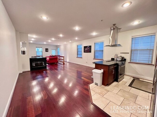 3573 Warder St NW in Washington, DC - Building Photo - Building Photo