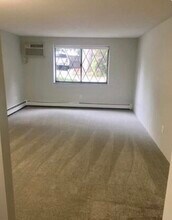 12 Melrose Terrace in Wakefield, MA - Building Photo - Building Photo