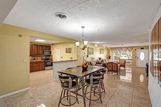 1700 N 47th Ave in Hollywood, FL - Building Photo - Building Photo