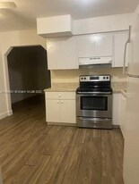 6241 Dawson St in Hollywood, FL - Building Photo
