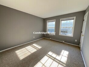 66 Murdock St, Unit T in Somerville, MA - Building Photo - Building Photo