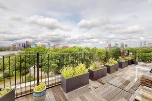 270 Beacon St, Unit H5 in Boston, MA - Building Photo