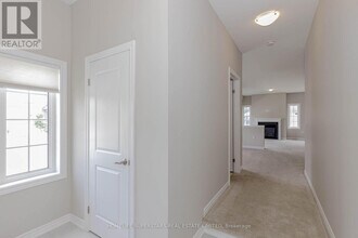 10 Macklin St in Brantford, ON - Building Photo - Building Photo