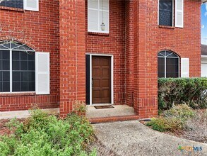 5462 Circle Oak Dr in Bulverde, TX - Building Photo - Building Photo