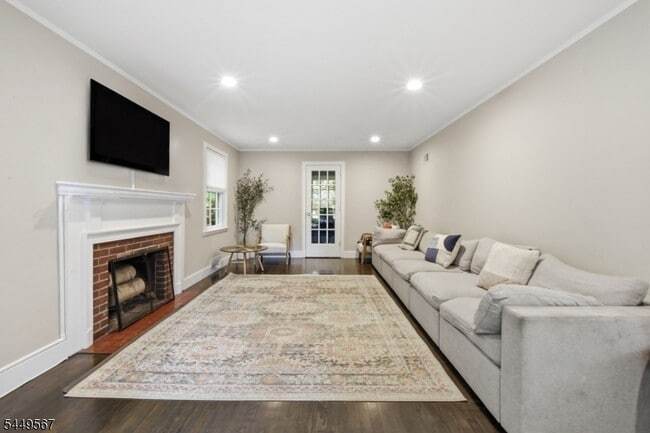 property at 1 Argyle Rd
