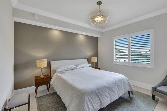 property at 1035 3rd Ave S
