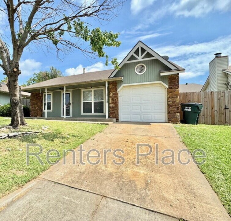 8405 N 116th E Pl in Owasso, OK - Building Photo