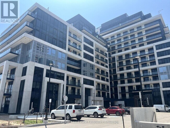 3200 William Colston Ave in Oakville, ON - Building Photo - Building Photo