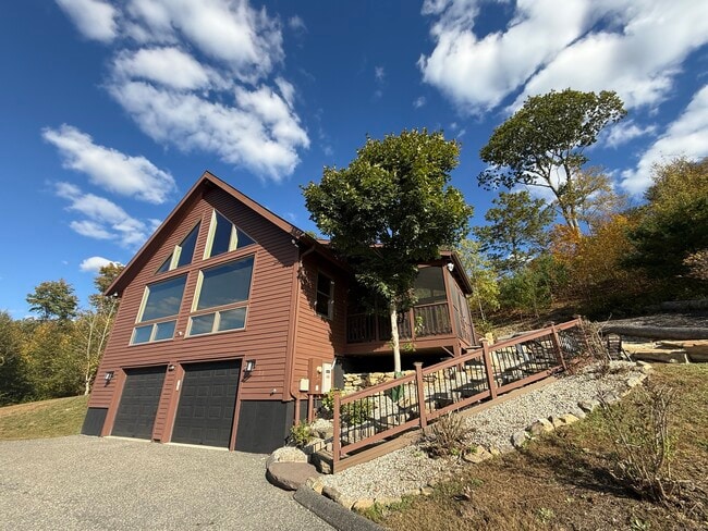 570 Long Mountain Rd in New Milford, CT - Building Photo - Building Photo