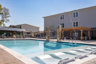 Allure Apartments LLC in Whiteland, IN - Building Photo - Building Photo