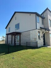 8926 Lowell St in Rowlett, TX - Building Photo - Building Photo