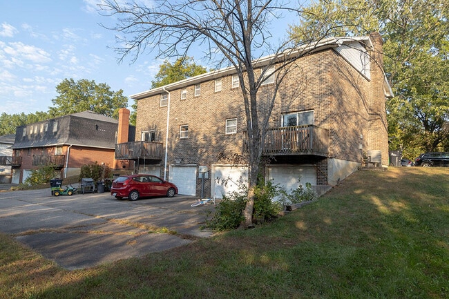 3313 Belle Meade Dr in Columbia, MO - Building Photo - Building Photo