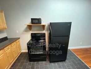 3925 Redding Rd in Red Bank, TN - Building Photo - Building Photo