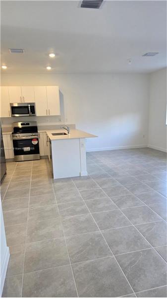 713 NE 13th St in Homestead, FL - Building Photo - Building Photo