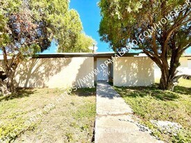 7237 Glen Bay Dr in San Antonio, TX - Building Photo