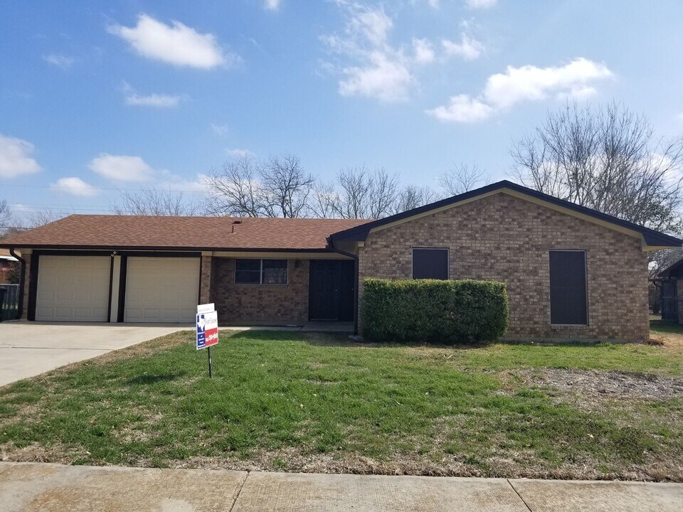 1710 Kangaroo Ave in Killeen, TX - Building Photo