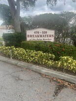 500 Executive Center Dr in West Palm Beach, FL - Building Photo
