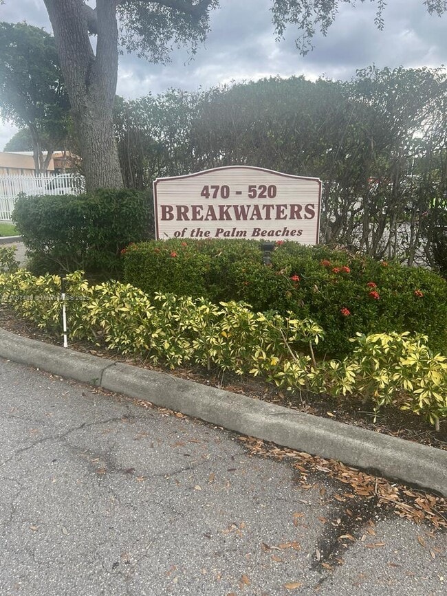 property at 500 Executive Center Dr