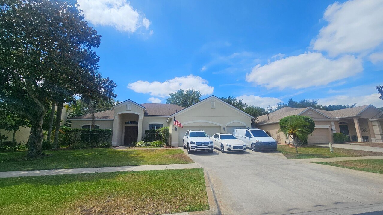 2664 Valiant Dr in Clermont, FL - Building Photo