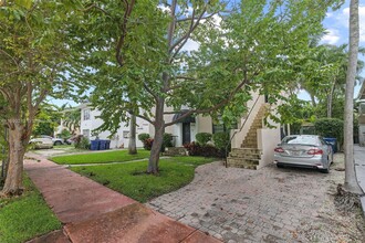 836 W 40th St-Unit -2 in Miami Beach, FL - Building Photo - Building Photo