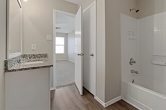 7045 Wax Berry Dr in Dallas, TX - Building Photo - Building Photo