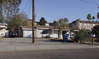 2722-2726 W Myrtle Ave in Phoenix, AZ - Building Photo