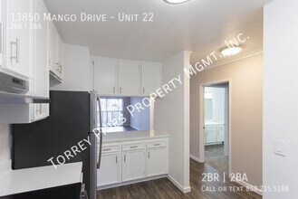 13850 Mango Dr in Del Mar, CA - Building Photo - Building Photo