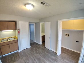 22 Fonda Dr in Lynchburg, VA - Foto de edificio - Building Photo