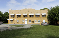 440 NW 23rd Ct in Miami, FL - Building Photo - Building Photo