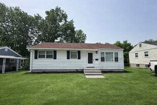 1120 Highmont Dr in Ferguson, MO - Building Photo