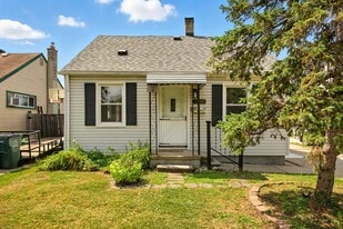 23147 Vance Ave in Hazel Park, MI - Building Photo