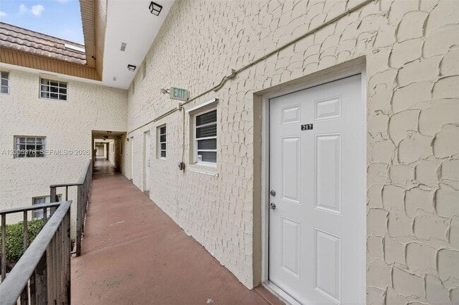 8550 SW 109th Ave, Unit 5217 in Miami, FL - Building Photo - Building Photo