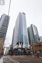 357 King St W in Toronto, ON - Building Photo