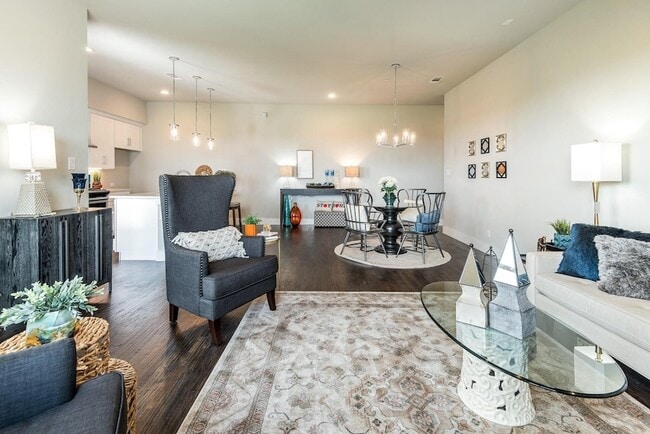 770 N Plano Rd, Unit 303 in Richardson, TX - Building Photo - Building Photo