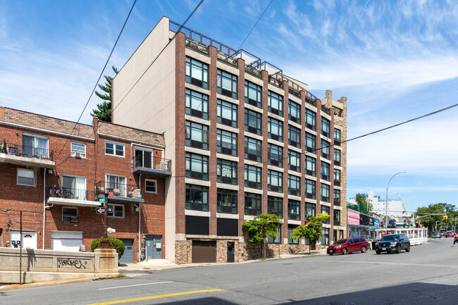 Cambridge Mews Condominium in Bronx, NY - Foto de edificio - Building Photo