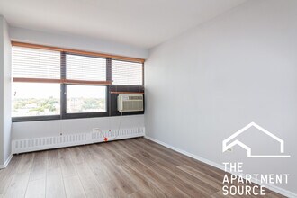 6030 N Sheridan Rd in Chicago, IL - Building Photo - Building Photo
