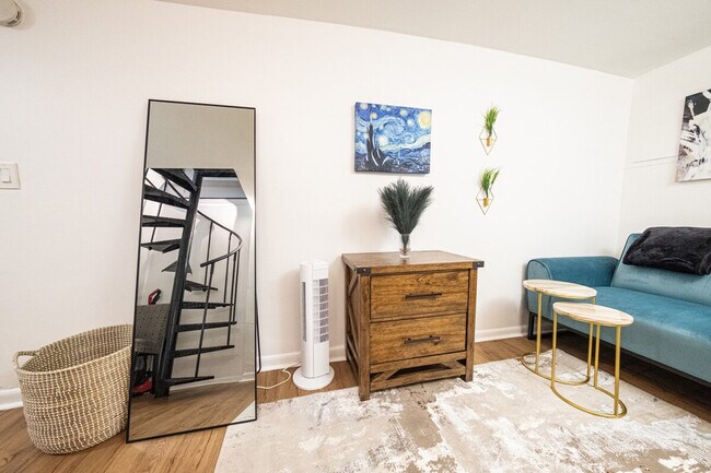 328 E 74th St, Unit ID1031991P in New York, NY - Building Photo - Building Photo