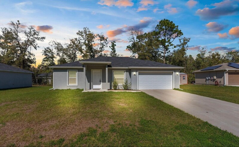 9386 N Ashbury Dr in Citrus Springs, FL - Building Photo