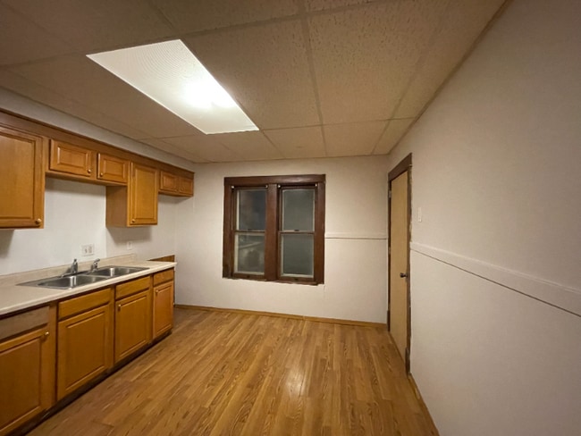 6034 25th Ave in Kenosha, WI - Foto de edificio - Building Photo