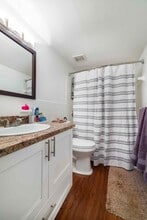 Ashley Place Apartments in North Miami, FL - Foto de edificio - Building Photo