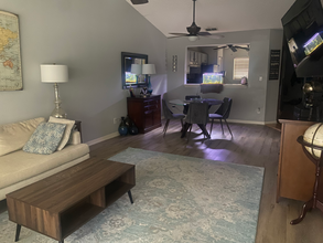 621 Squire Cir in Naples, FL - Building Photo - Building Photo