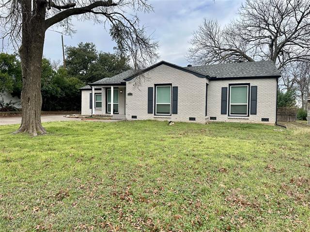 211 Country Club Rd in Hillsboro, TX - Building Photo - Building Photo