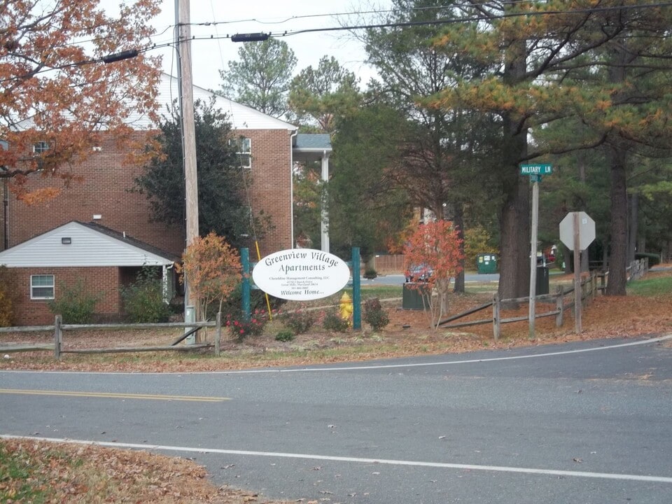 45790 Military Ln in California, MD - Building Photo